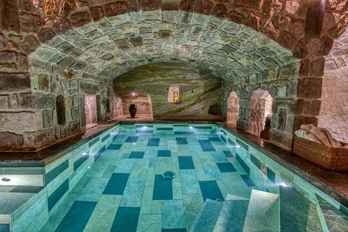 Muhteshem Imperial Pool Suite